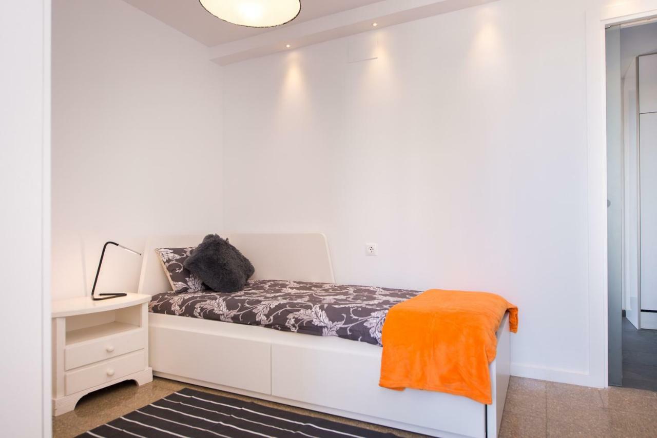 Two-Bedroom Apartment Diosa Tanit อาลิกันเต ภายนอก รูปภาพ